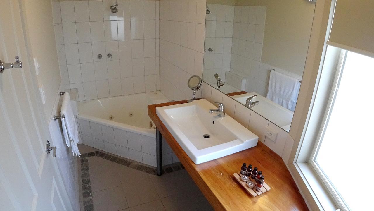 يارا جلين Two Truffles Cottages المظهر الخارجي الصورة